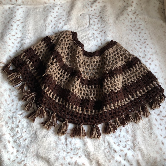 One size fits most! Handmade knit poncho - Picture 1 of 2